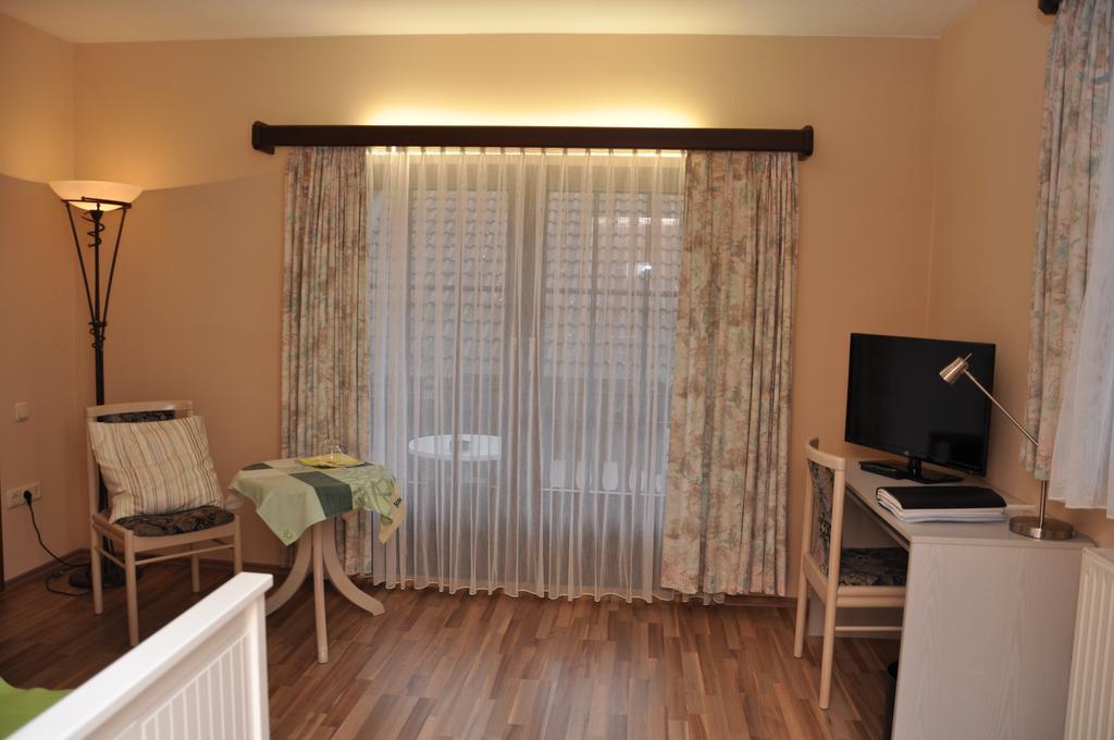 Hotel Jaegerklause Schmalkalden Oda fotoğraf